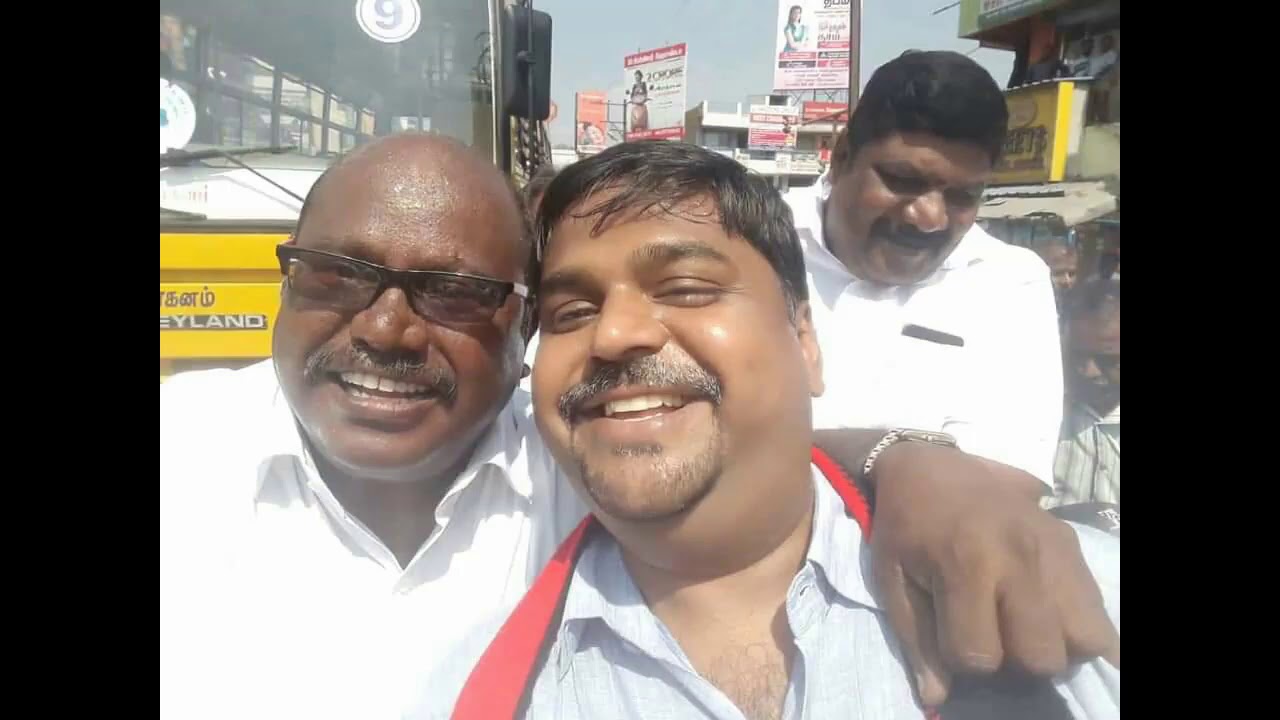 DNV Dr S Senthilkumar with thalapathy MK Stalin