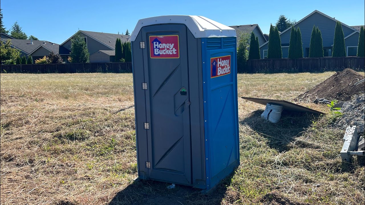 Blue Satellite Maxim 2000 Porta Potty Review