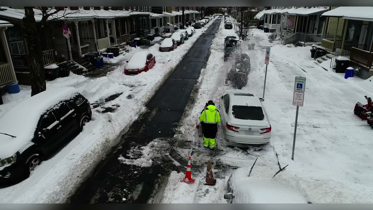 Snow Blowing my neighborhood here in Harrisburg Pa Sunday & Monday with my 3 powerhouse snow blower 