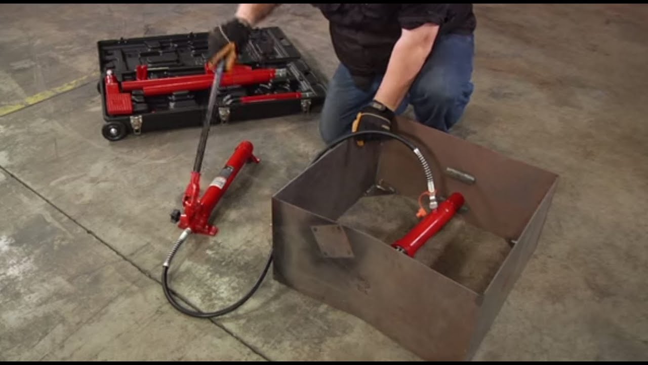 Strongway Hydraulic Portable Ram Kit - 4 Ton Capacity, 17-Pcs.