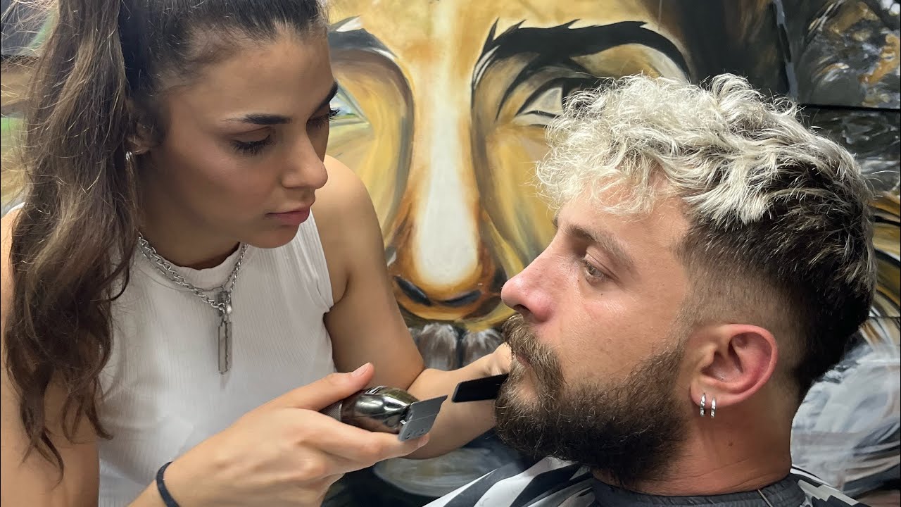 MOLDOVA'DA KADIN BERBERE TIRAŞ OLDUM !