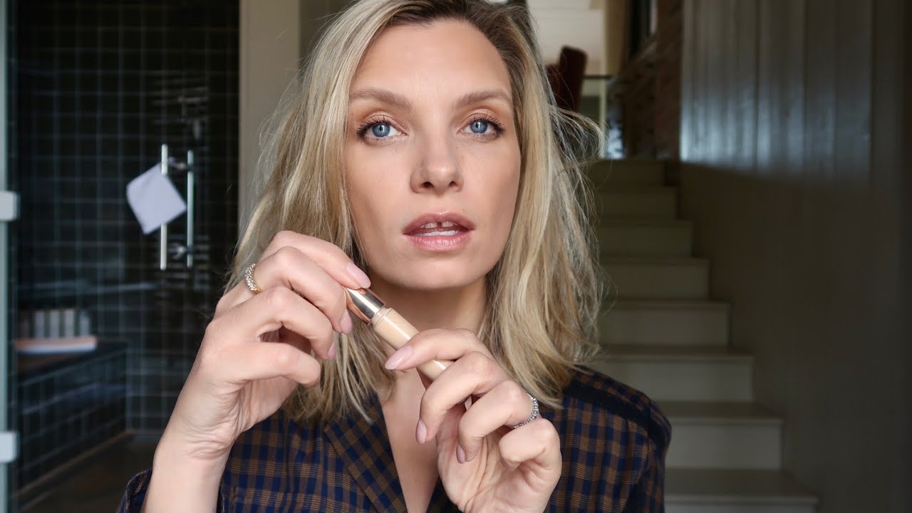WHAT'S IN MY MAKEUP BAG? SPRING 2022
