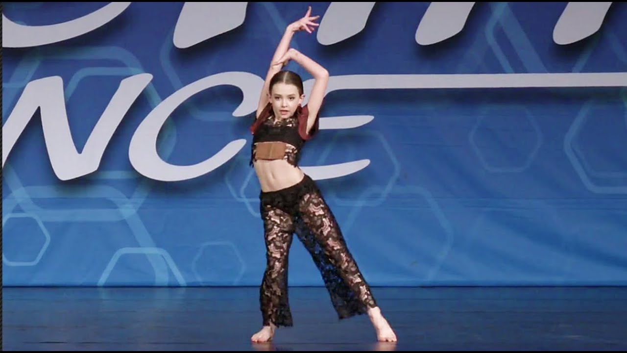 Lexi Betts - Fire Under My Feet
