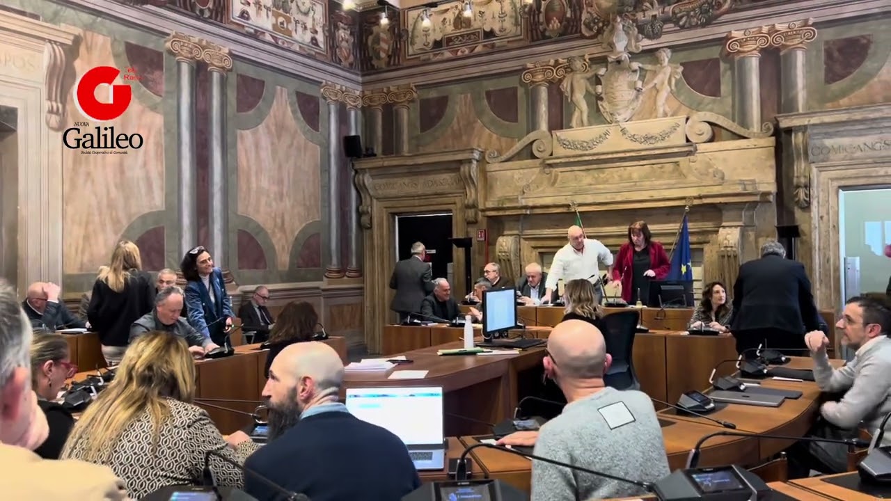 Terni: Bagarre in consiglio comunale la Fabrizi a Bandecchi “Questo non è il suo palcoscenico