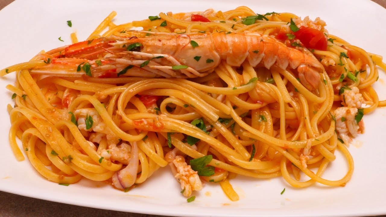 LINGUINE SCAMPI E CALAMARI