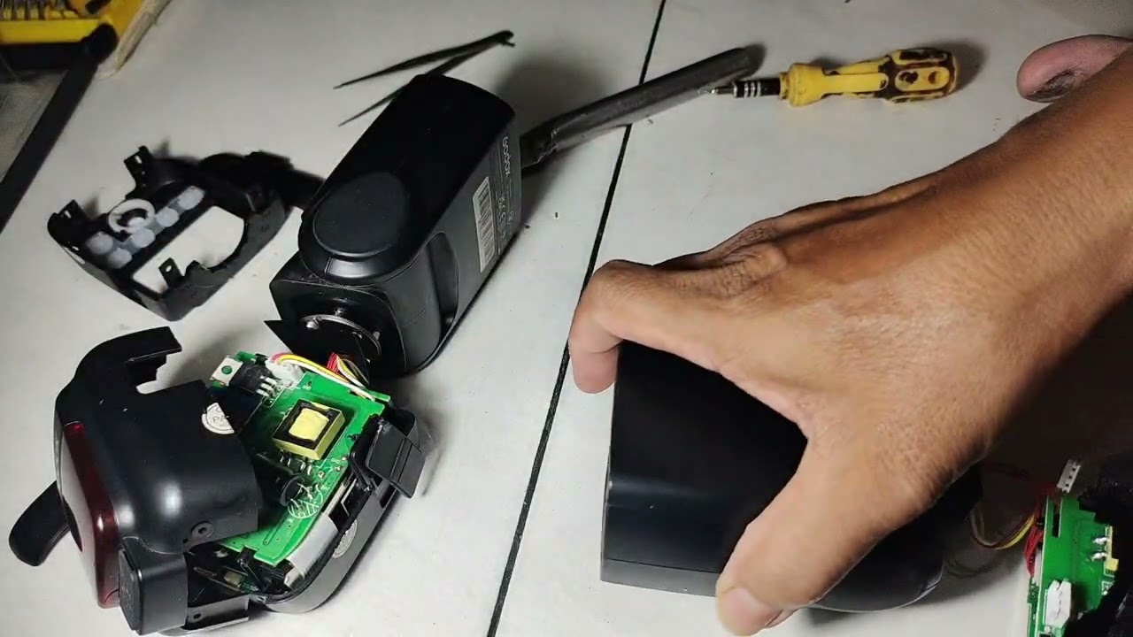 SERVISE SPLIT FLASH GODOX TT600 PART 1