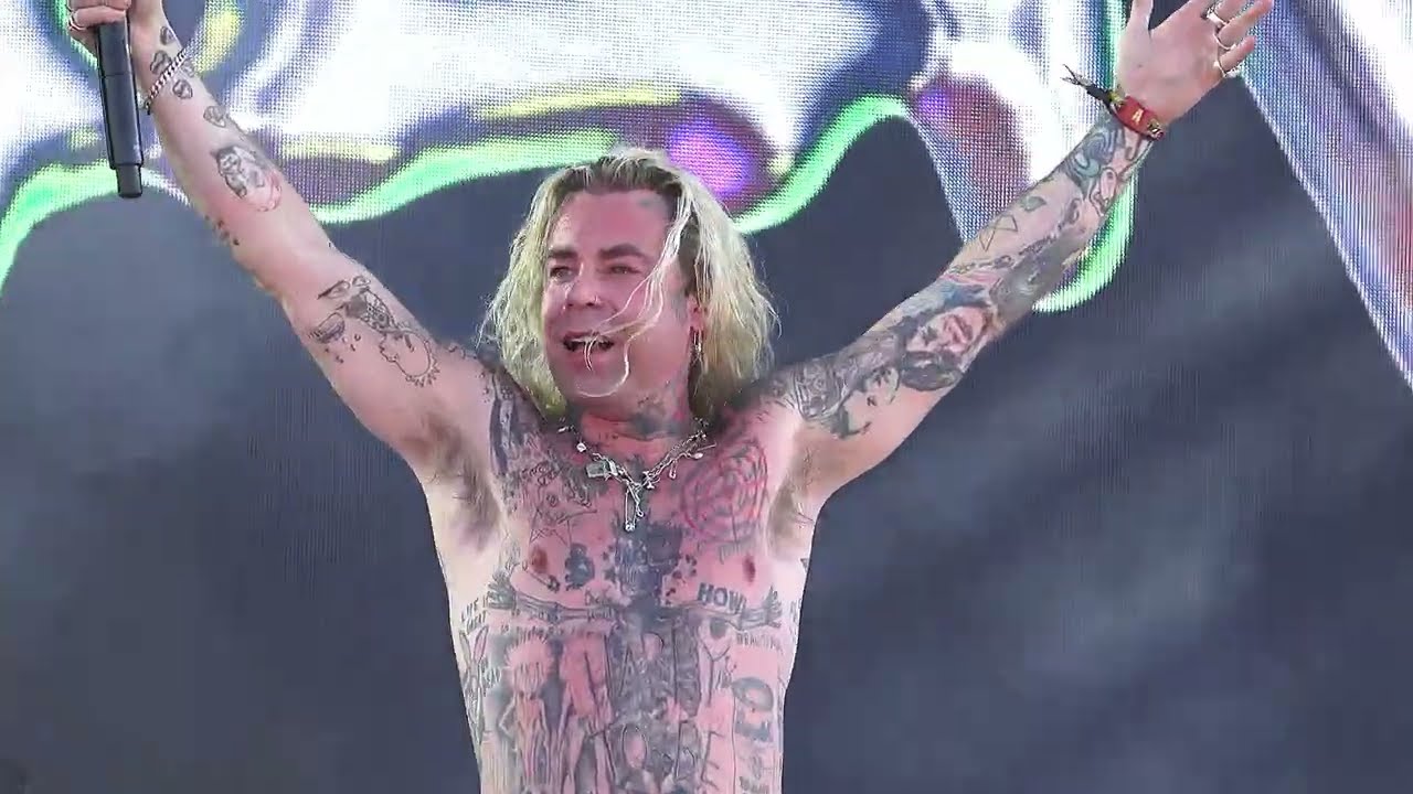 Mod Sun - Sick (live @ warped tour Orlando) 