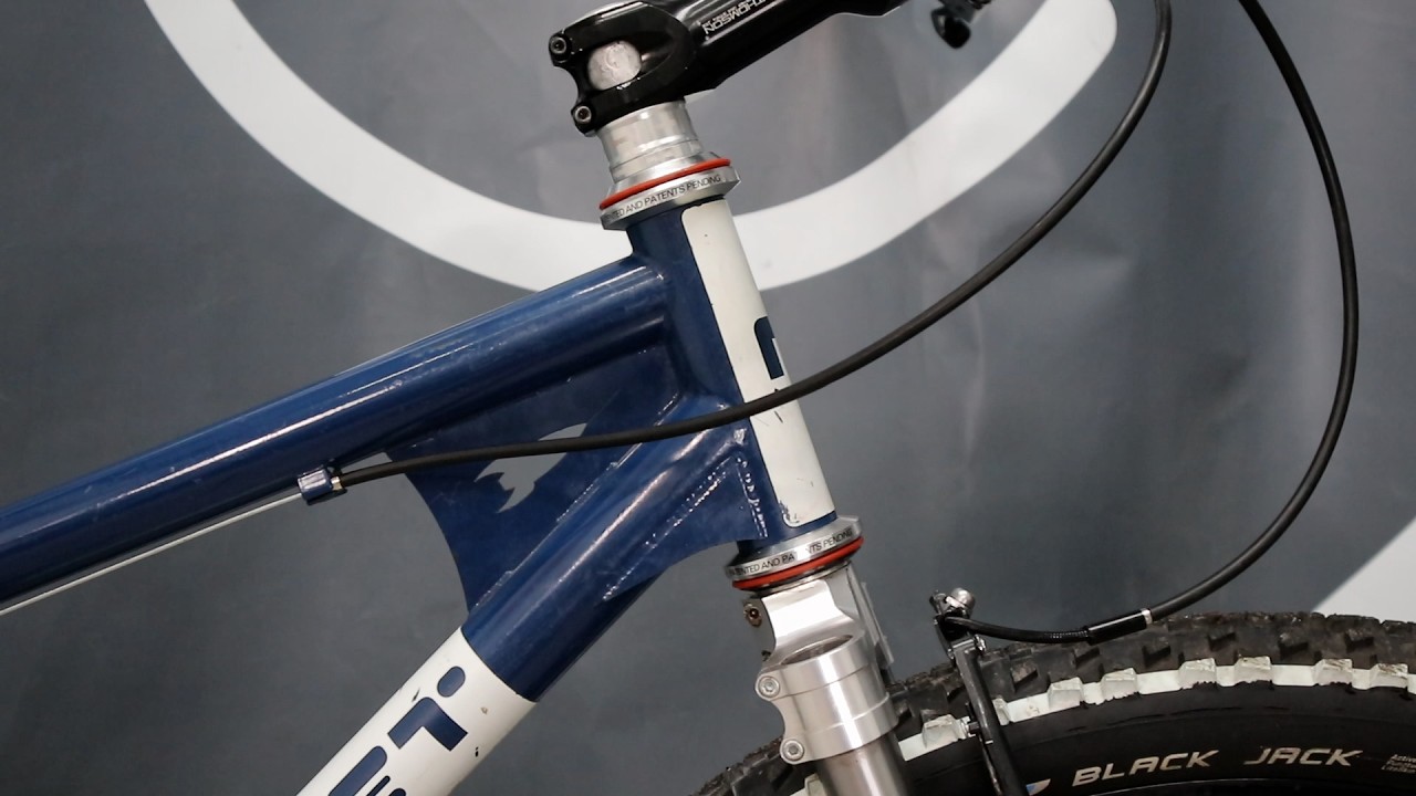 Rocket FAB Pro Trials Retro Build - do good looks equal good riding?
