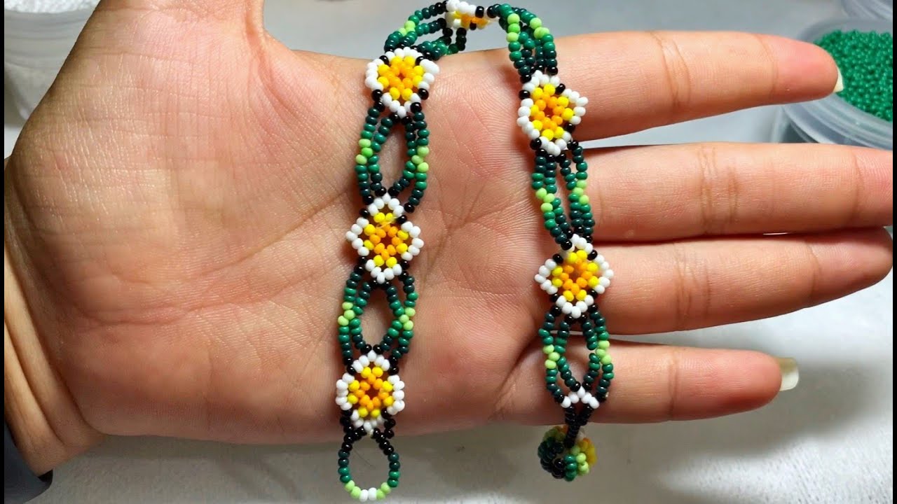PULSERA HUICHOL CON DISEÑO DE FLORES PASO A PASO