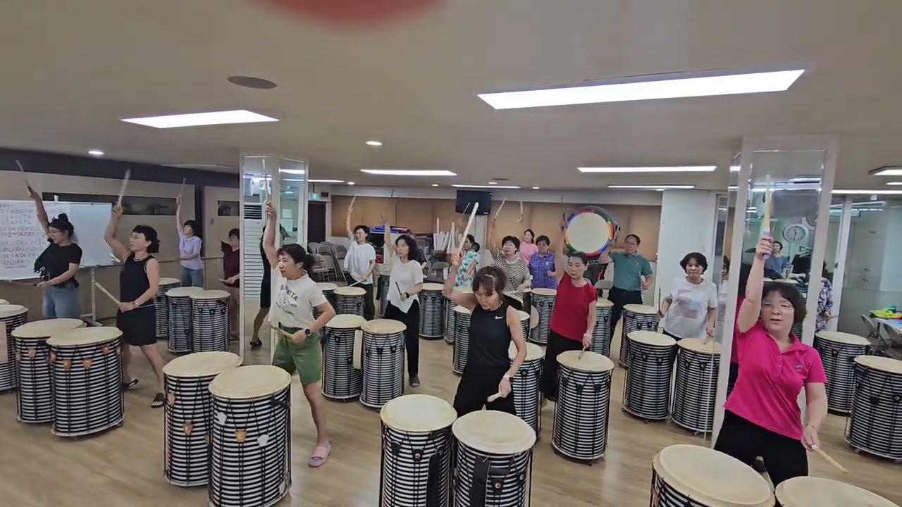 잠실6동  수요반 난타수업  영상   제목:  평행선