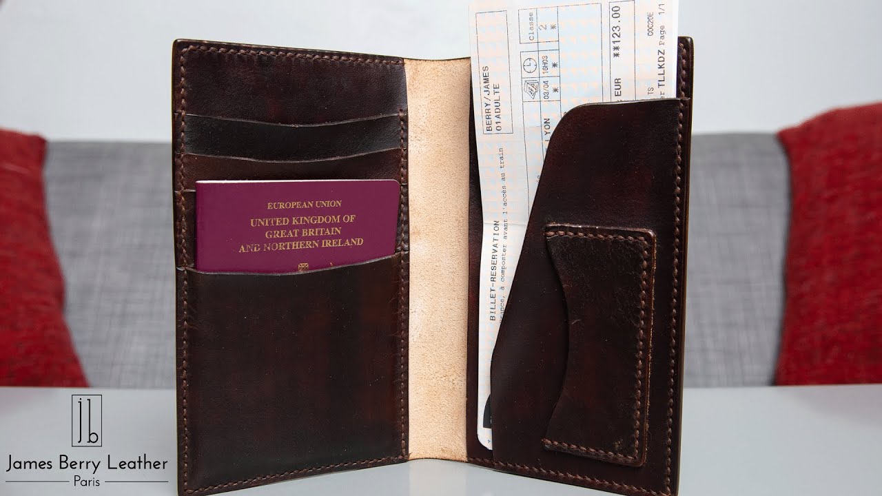Travel wallet vegtan leather build