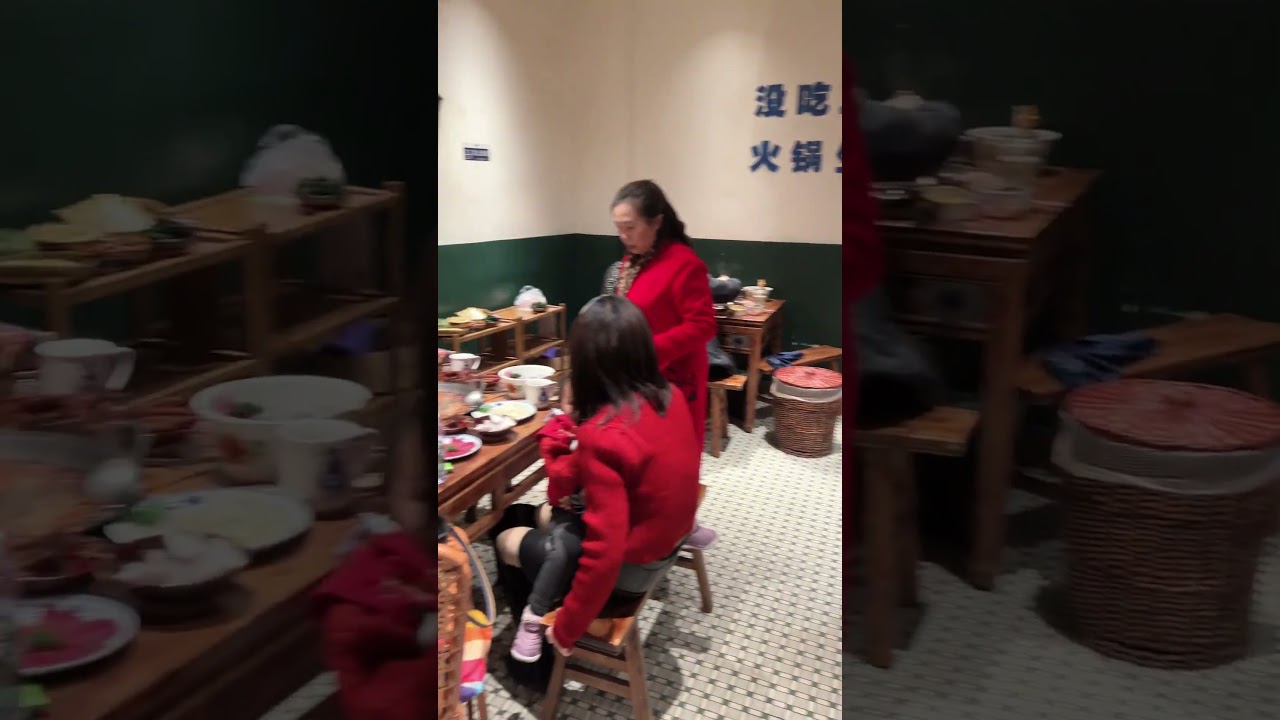 快过年啦，楠火🍲有小惊喜等待着大家，快来找我探索！#吃货春节的打开方式 #美女老板的日常