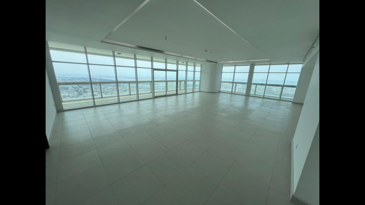 Penthouse| Spacious 4-Bedroom Penthouse | Corniche, Al Khalidiya |