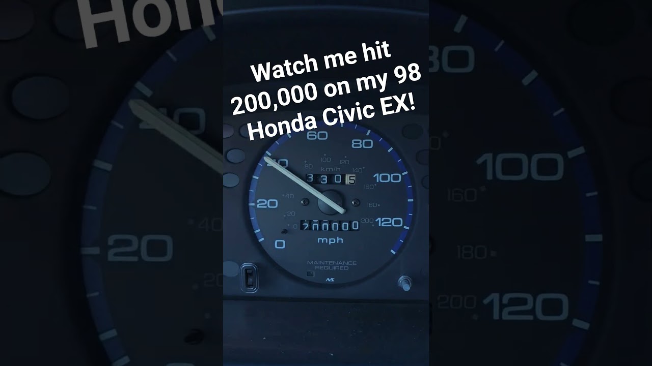 Смотрю, как мой одометр приближается к 200 000 миль на моей Honda Civic EX 1998 года! 