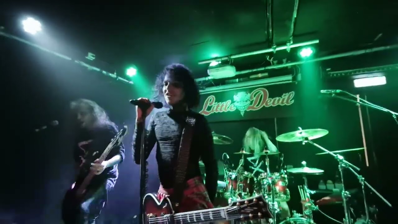 Lost Society - (We Are The) Braindead live in Tilburg, If The Sky Came Down tour 2023