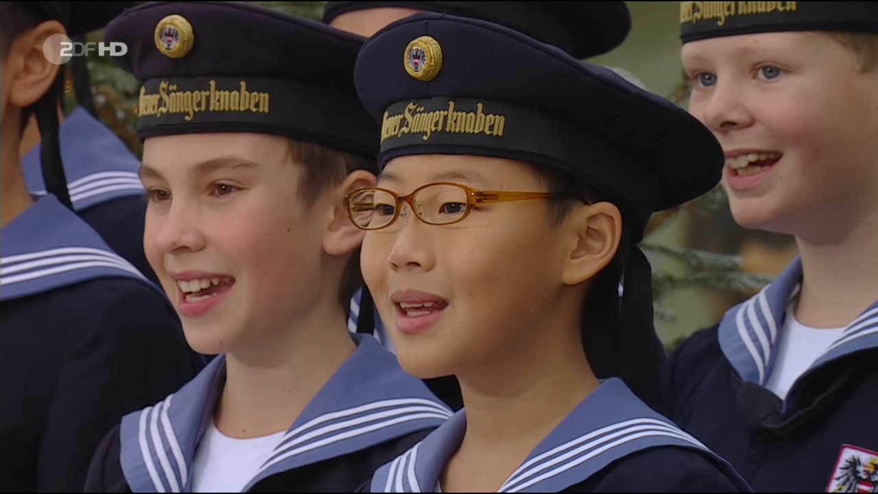 Wiener Sängerknaben - Am Weihnachtsbaum die Lichter brennen - ZDF Fernsehgarten on Tour 04.12.2016