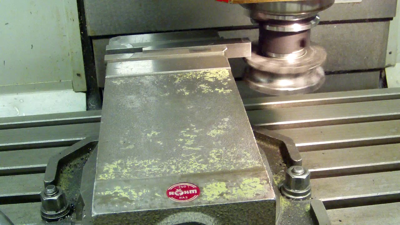 Einweisung Fräsmaschine 16 Radien fräsen