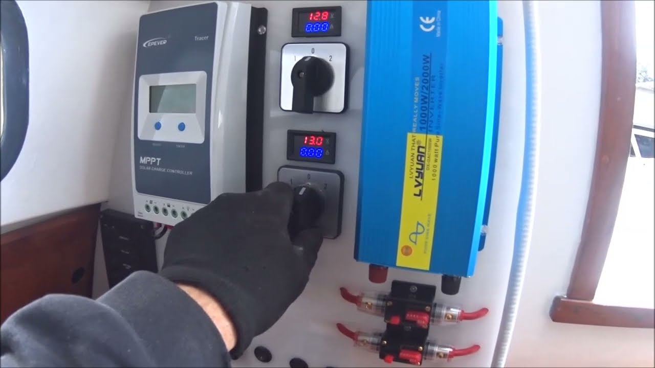 Batterie einbauen und sichern. Refit Projekt Neptun 22 