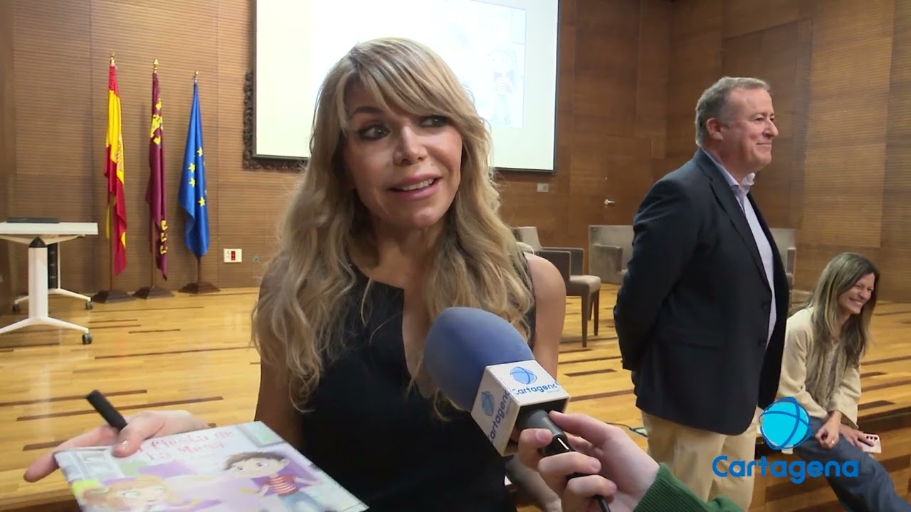 Mar Casas presenta su nuevo libro: 'La Fiesta de la Mesa'
