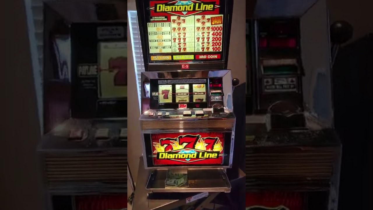 Bally 5500 Pro Flaming 7s Slot Machine