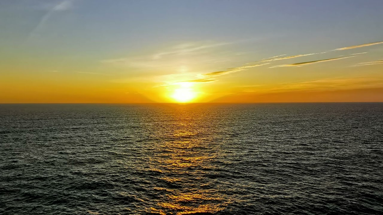 Relax and Reset | Beautiful sunset for deep rest and meditation | 2Hz Delta Binaural Beats | 30 Mins