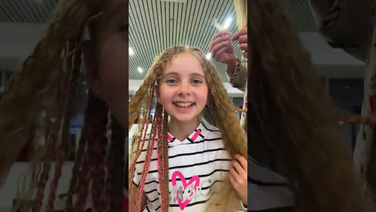 💇🏻&zwj;♀️ CODIȚE COLORATE 🥳 HOW TO CORNROW best and easy braids  #shorts by #melimi
