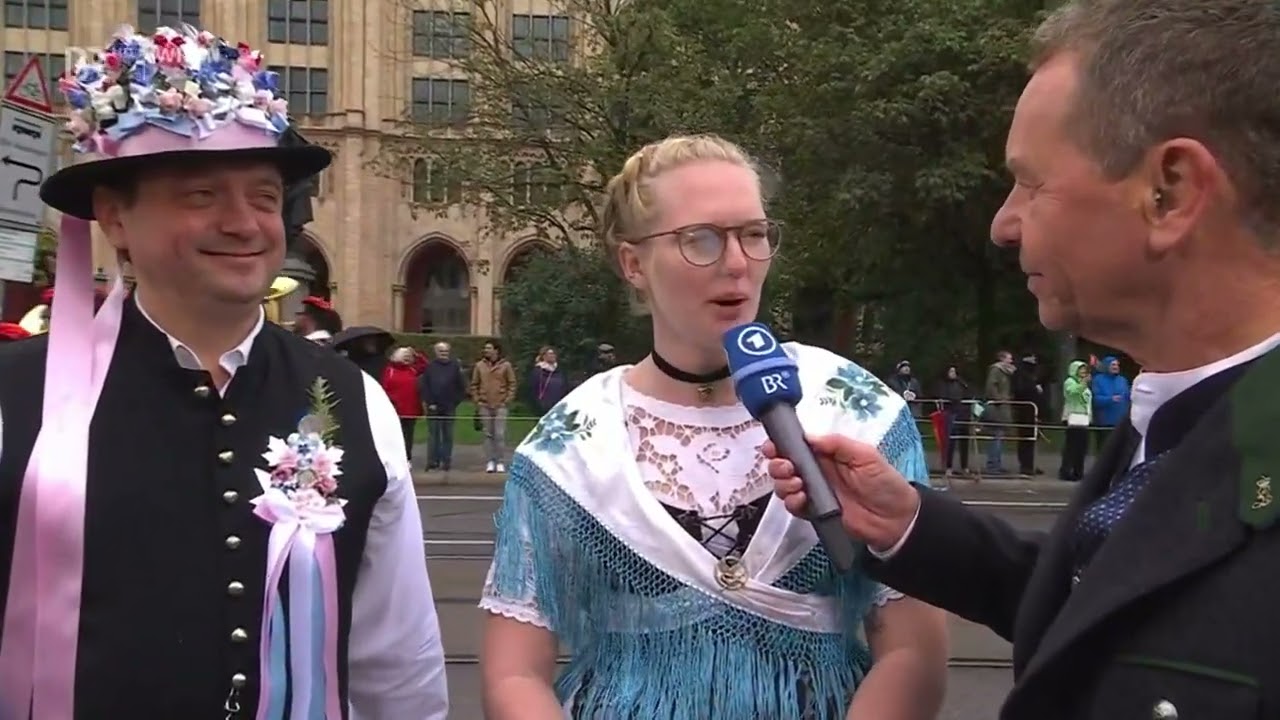 Banater Schwaben   Oktoberfest 2022 Trachten  und Schützenzug in München BR Mediathek