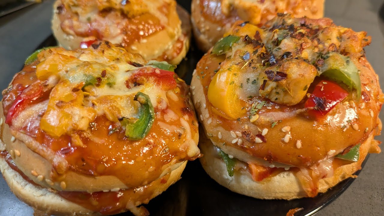 pizza burger | Pizza Burger in air fryer | burger pizza | Pizza Burger by cookingshookingtime |
