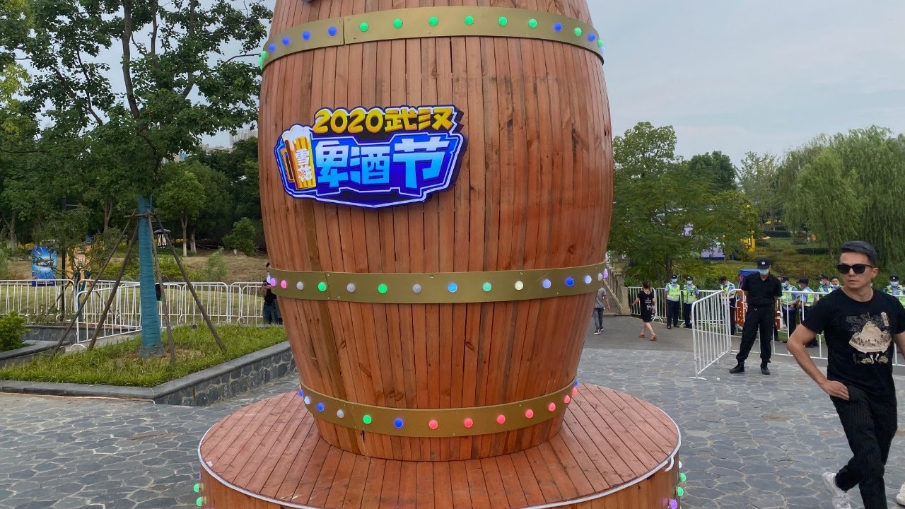 Live: Beer festival kicks off at C China's Wuhan City 带你逛武汉啤酒节
