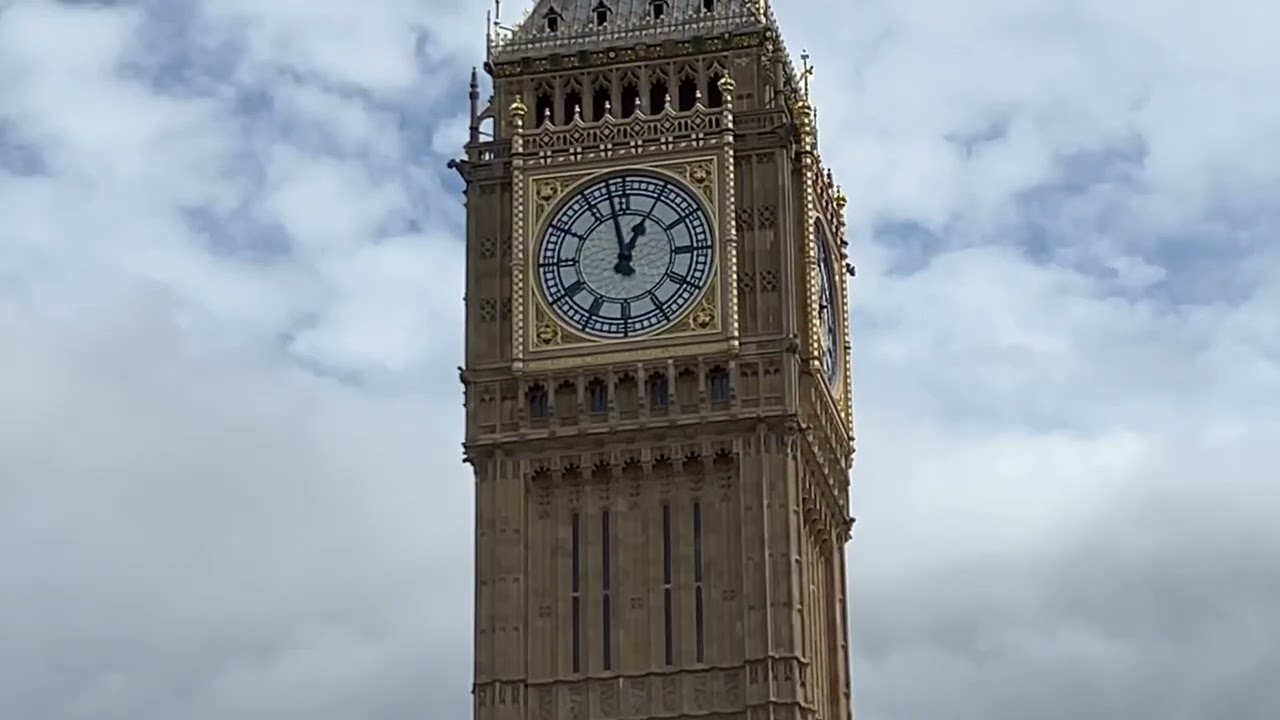 Big Ben Chimes 1 PM (2023!)