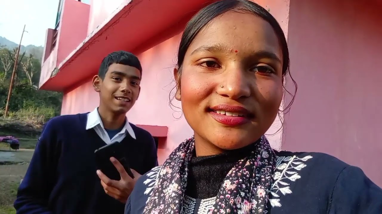 ।। पहाड़ों में हर चीज के लिए बहुत मेहनत करनी पड़ती है।।devbhoomi Uttrakhand ☺️ Anjali uttrakhandi 💗👥