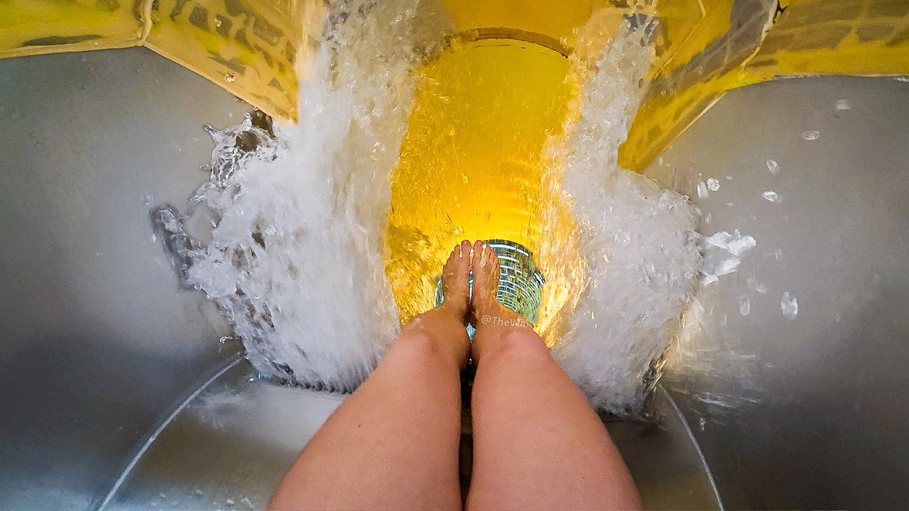 Ultra SPEED Water Slide at Aquapark Reda