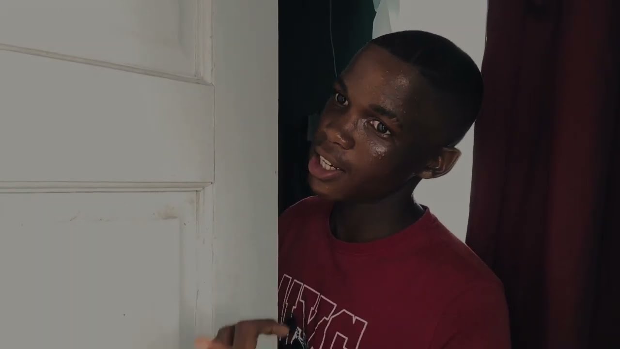 How your friend behaves when he has a new PlayStation [Xhosanostra TV]