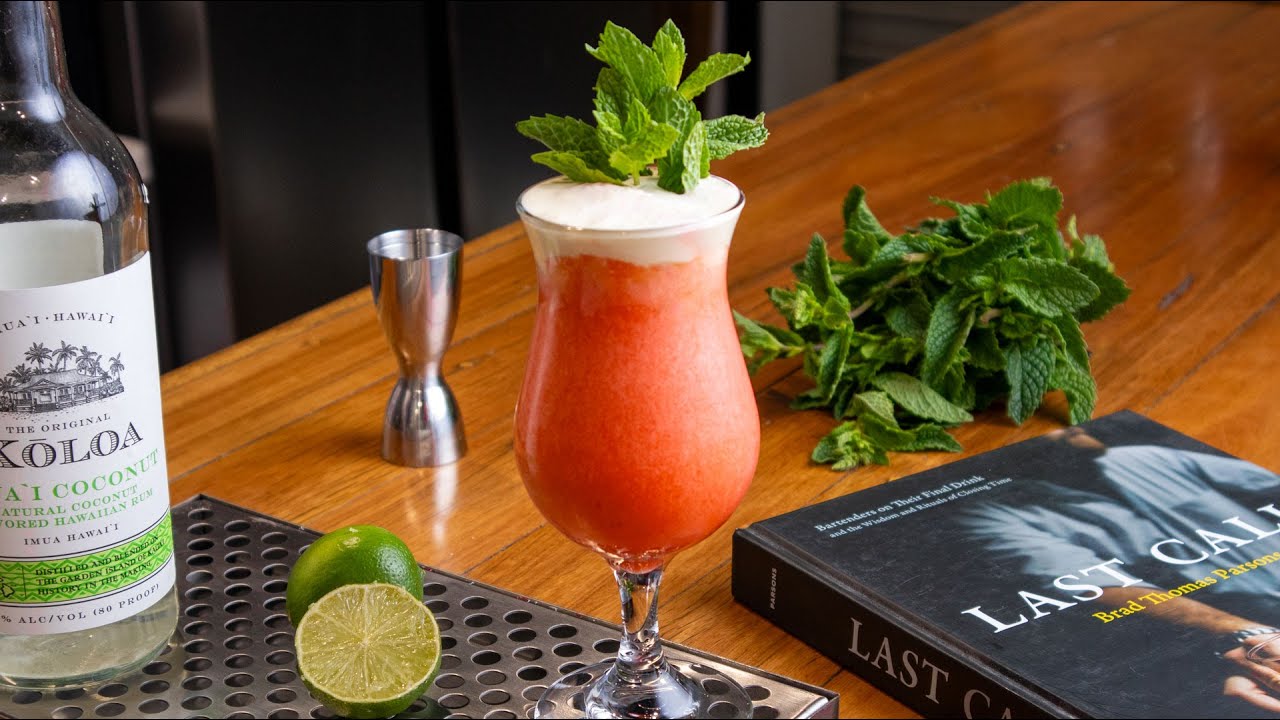 3 Delicious Strawberry Cocktails for Spring!