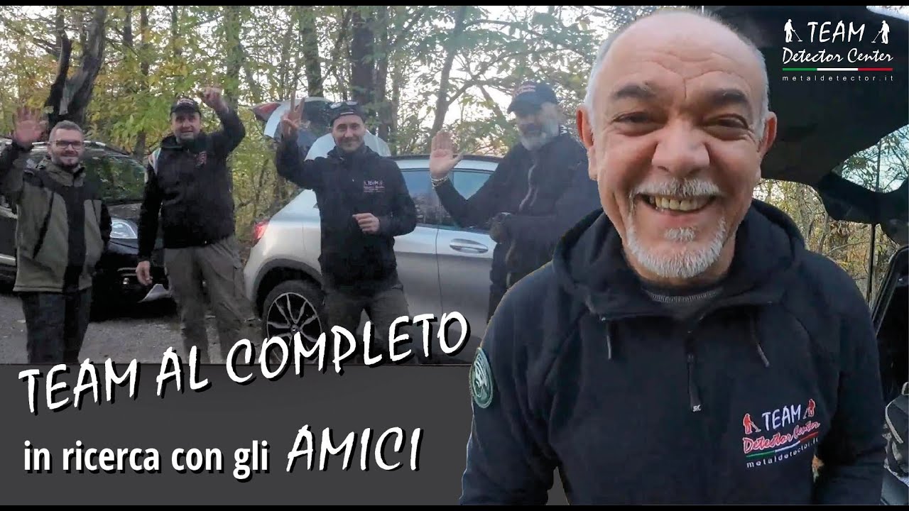 Team Detector Center al completo in ricerca con gli amici