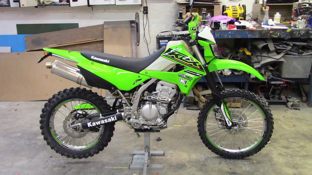 Installing 2024 KLX300 plastics on a 2021 KLX300