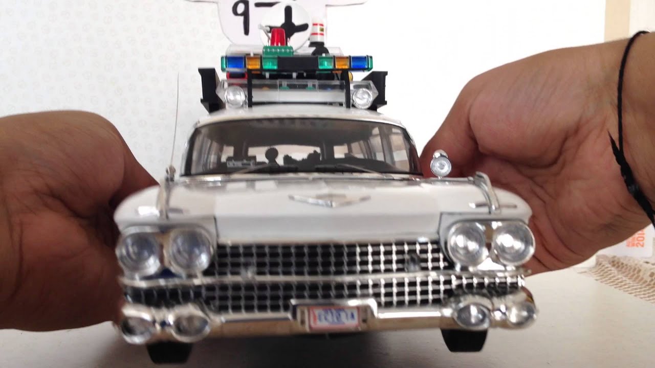 Ghostbusters 2 Hot Wheels Elite 1:18 Diecast ECTO 1A Review