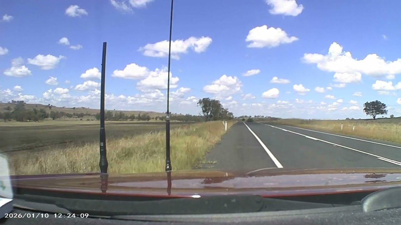 Red's Dashcam - wide load on way to Cooabarabran