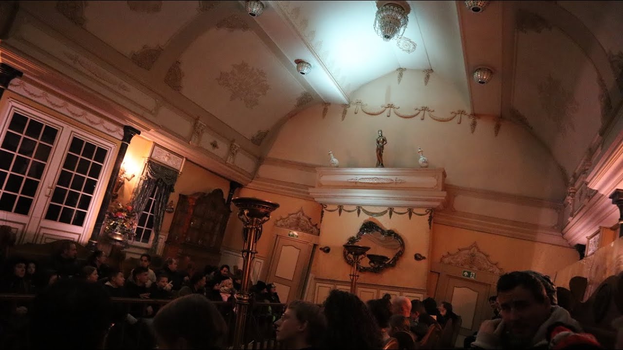 Efteling - Villa volta - Hugo's Woonkamer