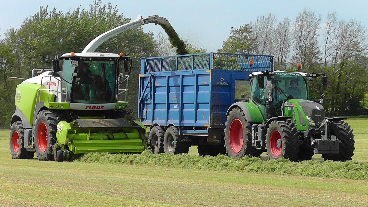 Silage 2019 - Claas Jaguar 980 Lifting Grass