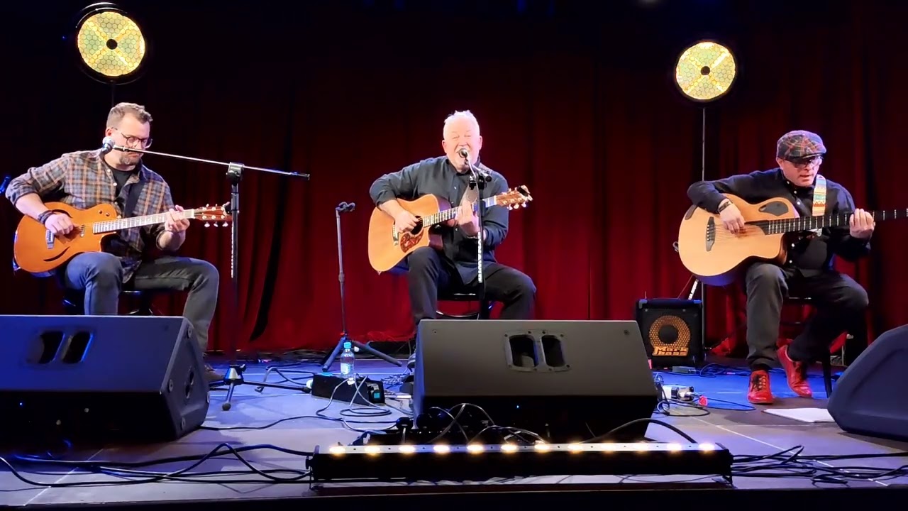 Piotr Rogósz i Panowie Artyści - Pokój w kamienicy