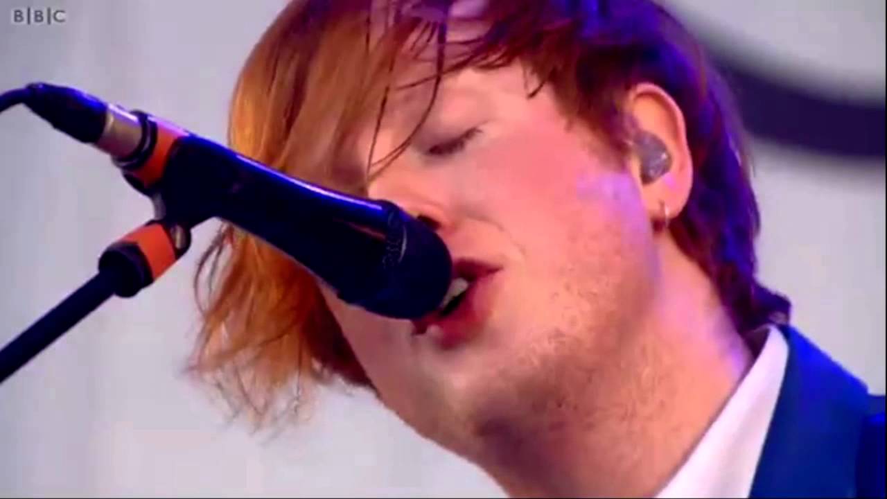 Two Door Cinema Club - Costume Party (Glastonbury 2011) HD
