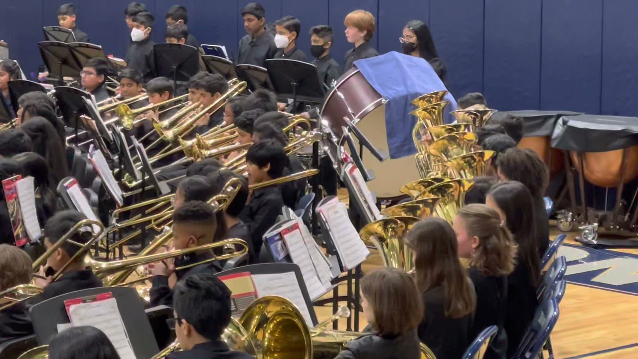 Desana middle school band First Christmas March