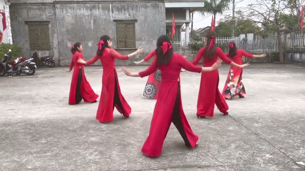 Mùa xuân đầu tiên