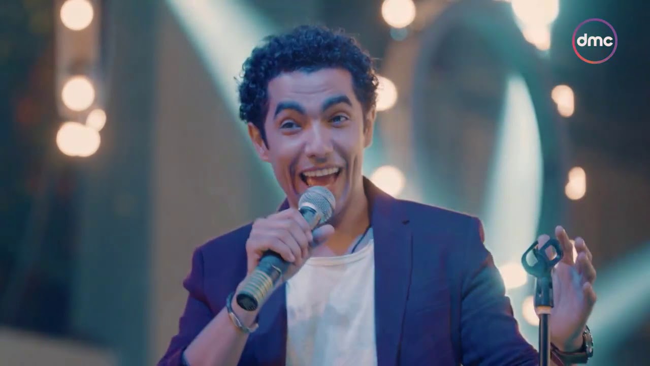 الطوفان - أمي اللي حنانها مغطيني وفي حضنها بانسى الألم وباحس بالدفى 