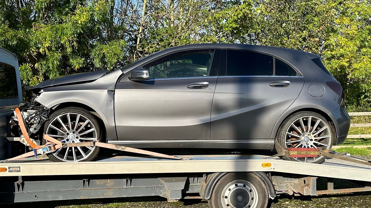 ABANDONED PROJECT SMASHED MERCEDES IS IT WORTH FINISHING ???