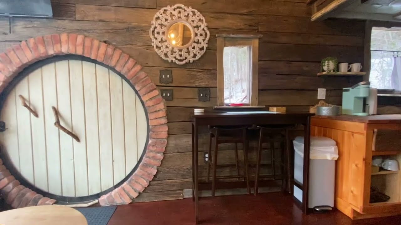 Tour of Cozy Tiny House in the Smokies