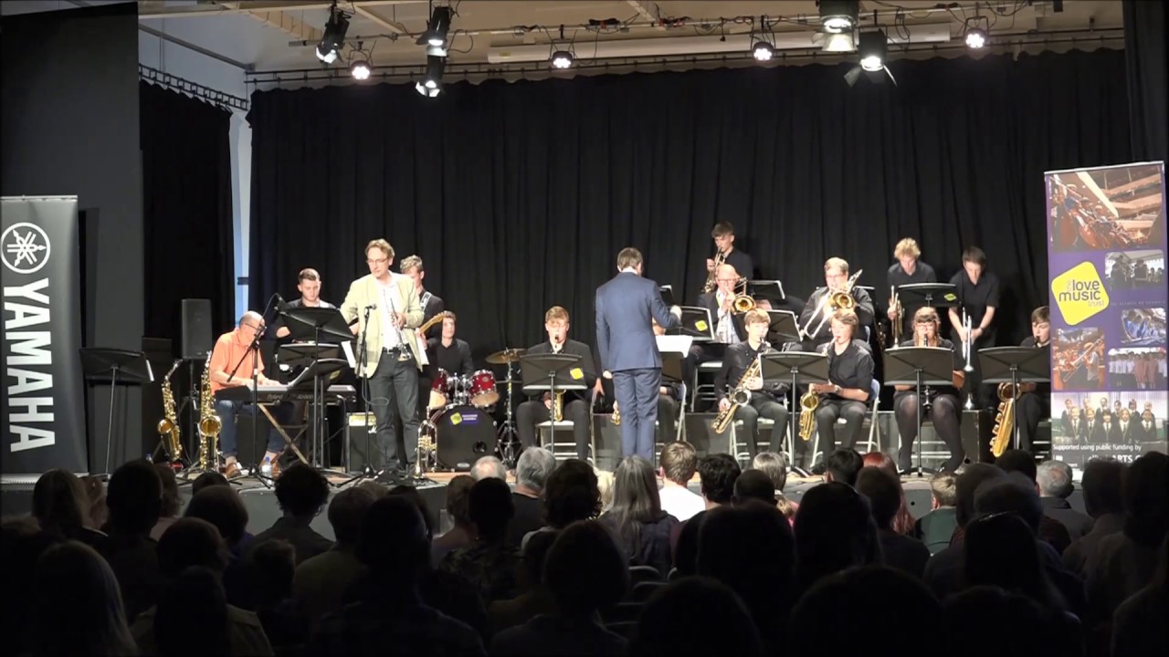 Allen Vizzutti & LMT Big Band - Harry James Trumpet Concerto