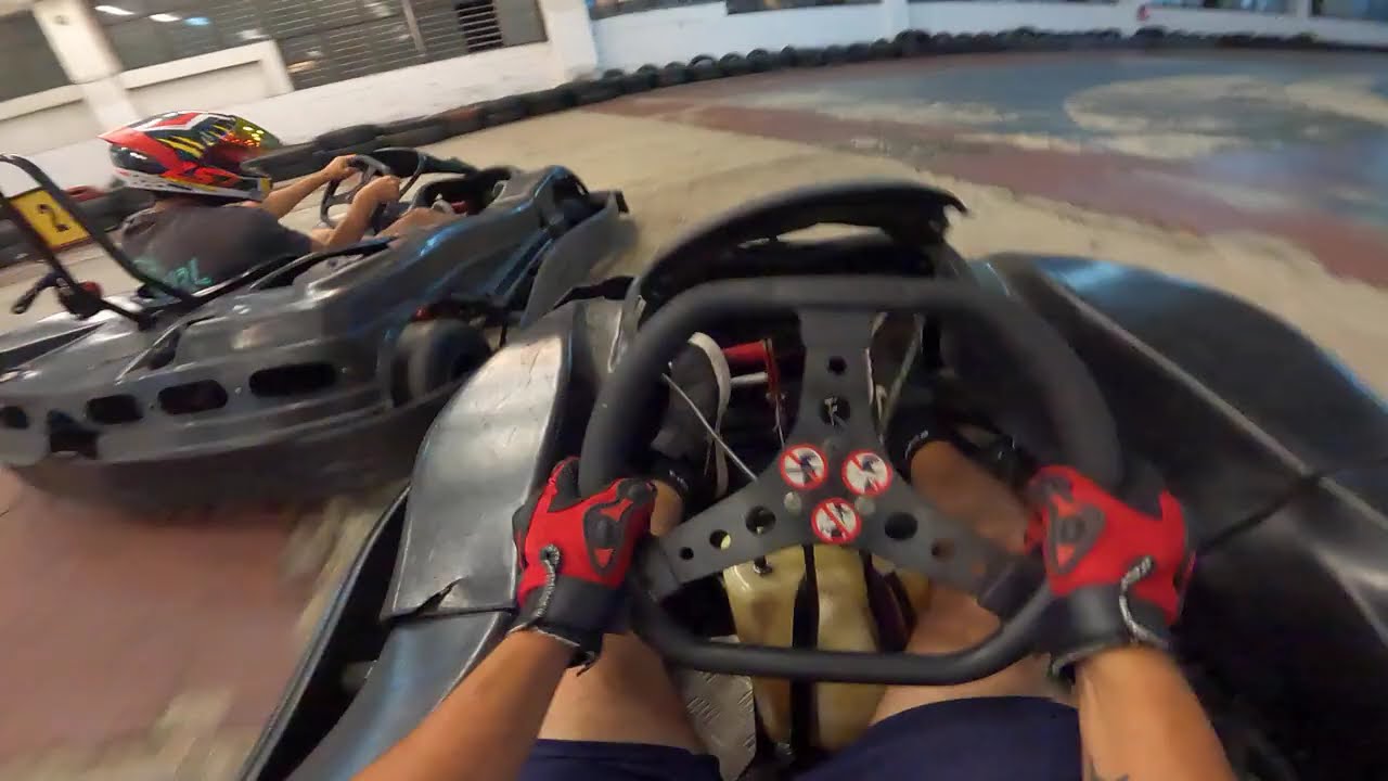 Pelea por el podio en Indoor Karting Montevideo