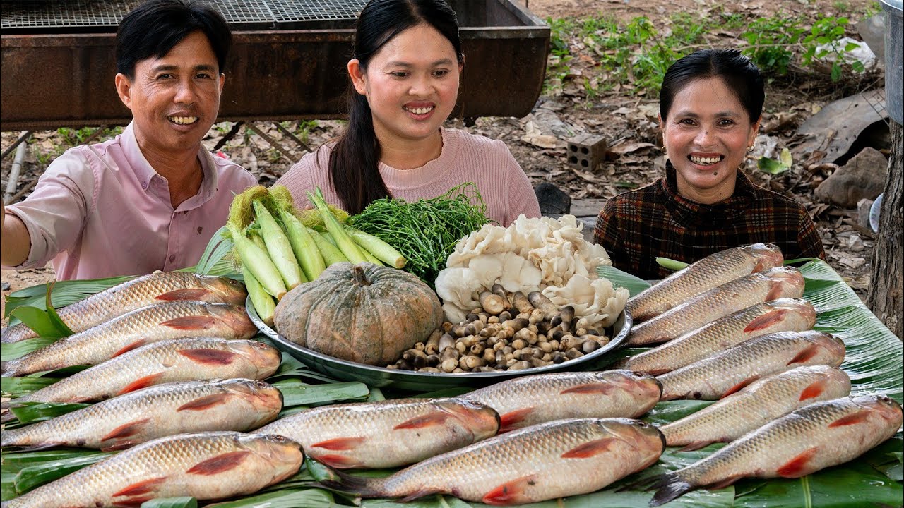 🔥 Epic Fish Probarbus Feast! Soup & BBQ Wrapped in Banana Bark – A Rare Village Recipe!